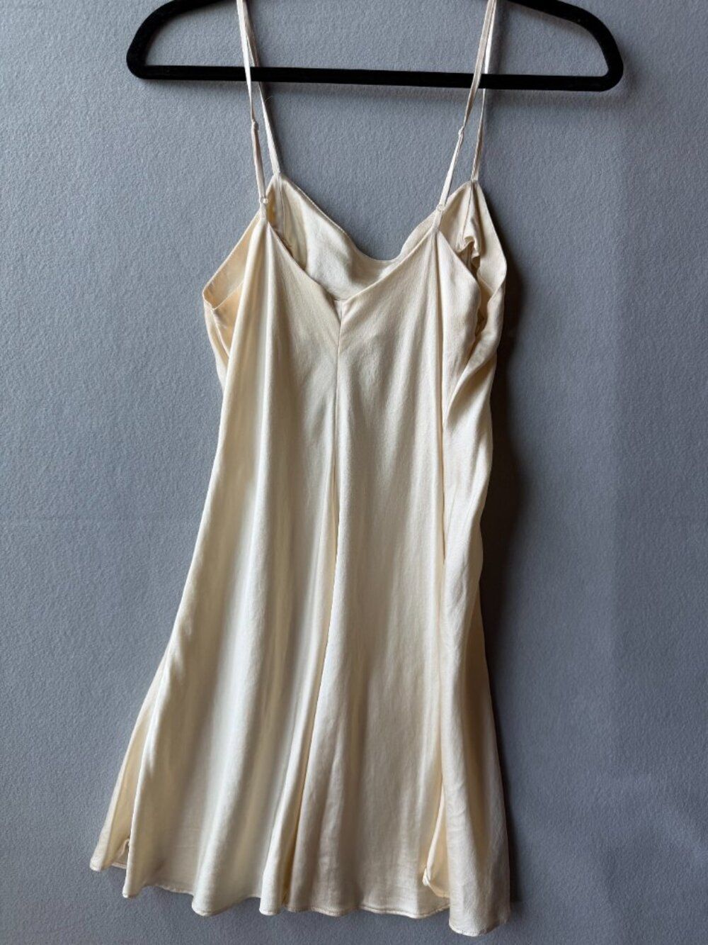 Vintage Victoria’s Secret 100% Silk Ivory Slip Dress Coquette Minimalist Mini, M - Picture 4 of 6